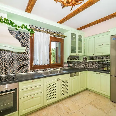 Fairytale Villa Apólpena